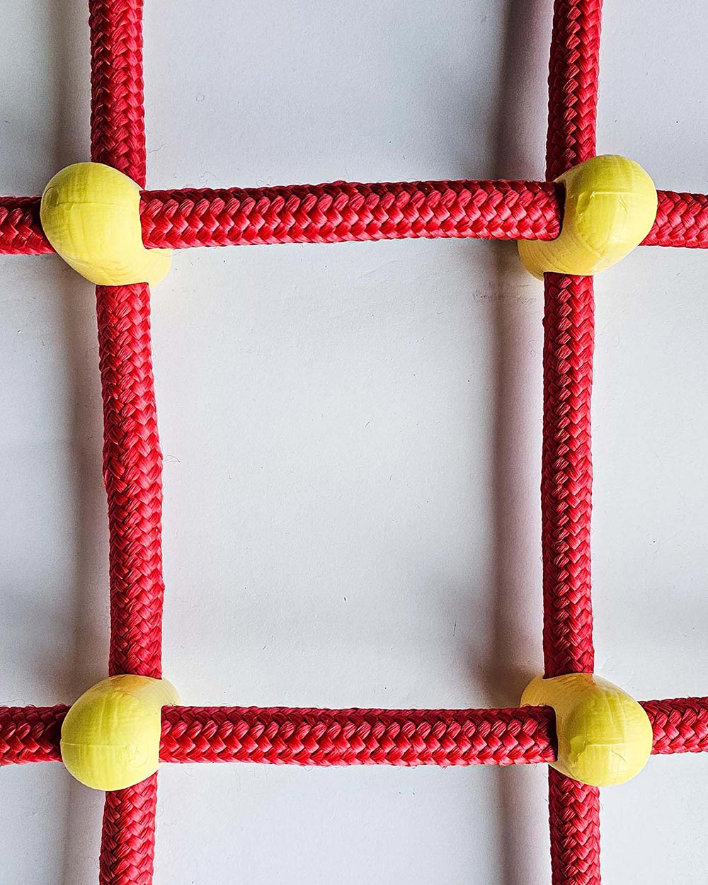 Czerwona-z-żółtymi